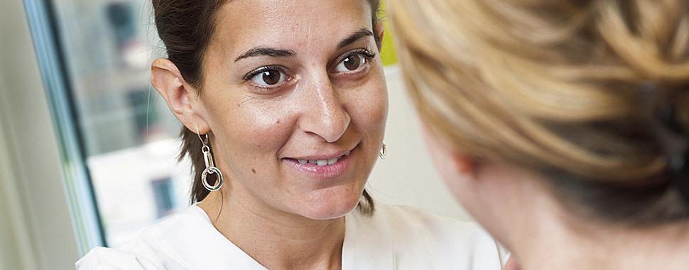 Patient med tandvårdsfobi får professionell hjälp hos Folktandvården Stockholm.